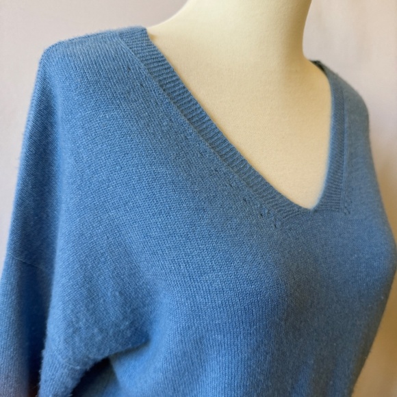 J MCLAUGHLIN ARYA CASHMERE SWEATER V NECK V BACK DROP SHOULDER LUXURY MODERN S - Picture 6 of 9